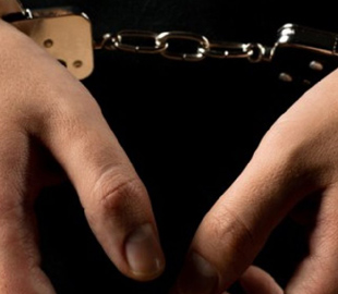 Фотографував блокпости та коригував вогонь для окупантів: киянин піде під суд за колабораціонізм