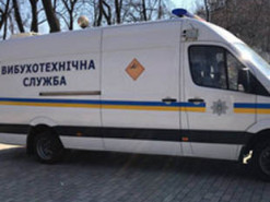 Телефонные террористы «заминировали» все больницы Киева