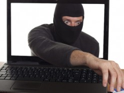 Мужчина заплатил за несуществующие автозапчасти 6 тысяч гривен