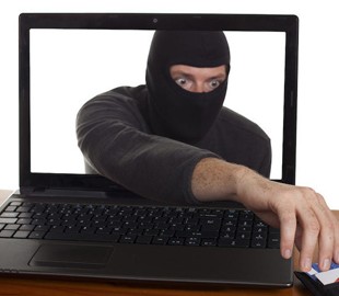 Мужчина заплатил за несуществующие автозапчасти 6 тысяч гривен