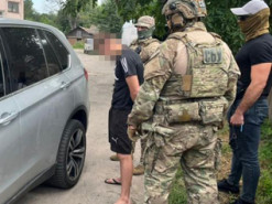 Привів російську техніку під Київ. СБУ затримала ворожого агента