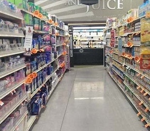 Amazon наладит продажу систем для магазинов без кассиров