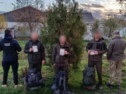 Телеграм не допоміг: на Буковині затримали чоловіків, які втікали до Молдови