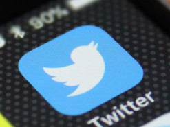 Twitter пометил и скрыл седьмой пост Трампа с момента начала выборов в США