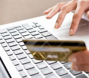 33-річна жінка втратила 82 тисячі гривень через фейкове повідомлення