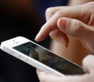 Спіймали тернополянина, який викрав телефон у чоловіка на вулиці