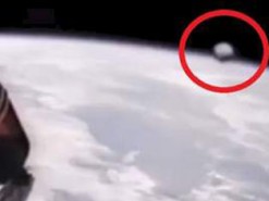 На архивном видео NASA нашли странный объект в форме шара