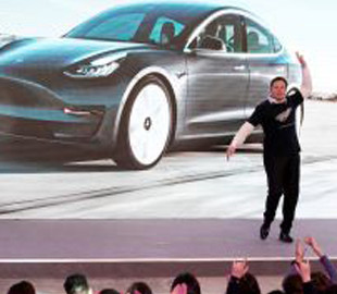Маск признал сложности с производством Tesla Model Y