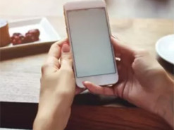 Раскрыто негативное влияние смартфона на мозг