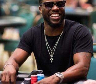 Сдавали всего по две карты: в США прошел забавный онлайн-турнир из-за ошибки администратора