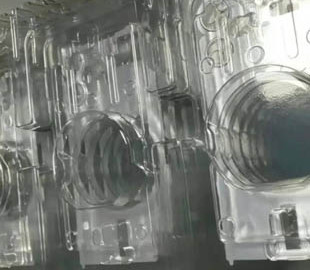 Муляжі iPhone 16 вперше показали на фото