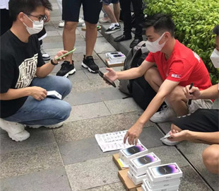 Покупці iPhone 14 Pro перехитрили перекупників