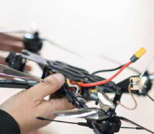 "Дронова" освіта: як Кремль перетворює школи на військові табори