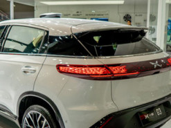 Reuters узнал, как китайские производители электромобилей собираются конкурировать с Tesla