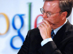 Колишній CEO Google Ерік Шмідт працює над секретним військовим дроном