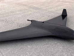 Пролетить 10 тисяч км: угорці похвалилися розробкою дрона-гіганта зі здібностями авіамарафонця