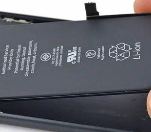 На замене батарей iPhone Apple потеряла $11 млрд