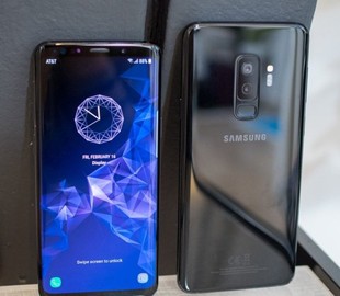 Смартфоны Samsung за год подешевели на 8%