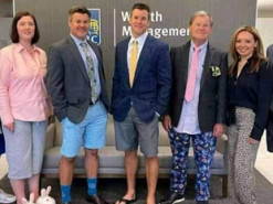 После года «удаленки» сотрудники банка пришли на корпоратив в пижамных штанах и шортах