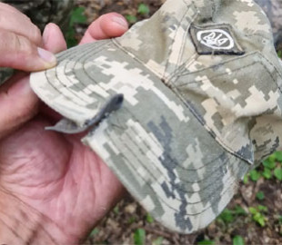 "Гострі картузи. ЗСУ version": звичайна кепка врятувала бійця від поранення (фото)