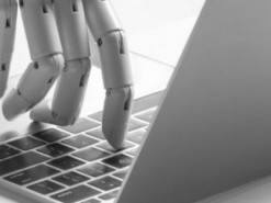 Microsoft увольняет журналистов, чтобы заменить их искусственным интеллектом