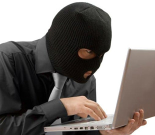 «Продають» конфісковані авто: українців попередили про фейкові сторінки у Facebook