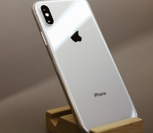 Засудили шахрая, який підмінив iPhone Х муляжем на “Новій Пошті”