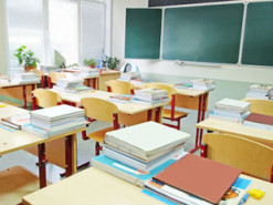 Минобразования запустило чат-бот, который поможет найти школу и садик за границей