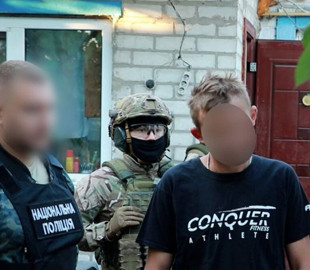 На Дніпропетровщині викрили злочинну групу, яка створювала і збувала дитячу порнографію в інтернеті