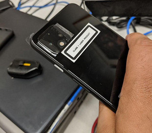 Опубликованы живые фотографии смартфона Google Pixel 4