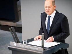 Шольц: Путін хотів шантажувати нас відключенням газу. Але й тут він помилився