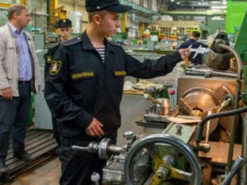 Росія прочісує Китай у пошуках уживаних верстатів – ЗМІ