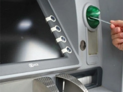 28-річна житомирянка витратила 25 тисяч гривень з картки свекра: поліція відкрила кримінальне провадження