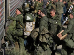 350 мобілізованих влаштували п’яний дебош на залізничній станції в рф