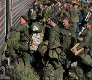 350 мобілізованих влаштували п’яний дебош на залізничній станції в рф