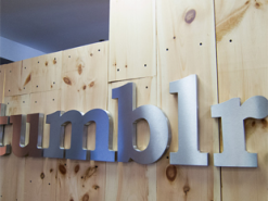Tumblr удалил более 80 российских аккаунтов за дезинформацию во время выборов в США