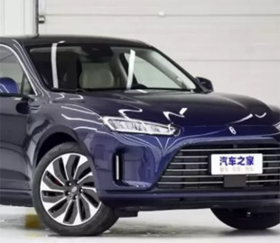 Huawei выходит на авторынок со своим гибридом