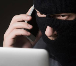 Мошенник с OLX обманул женщину на 15 тысяч гривен