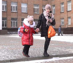 Школи двох міст переходять до дистанційного навчання через постійні «мінування»