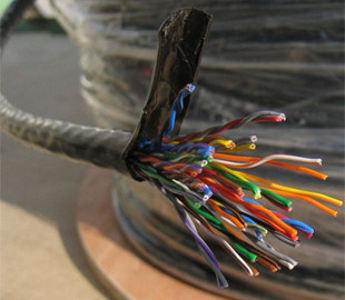 В Одессе поймали изобретательных кабельных воров