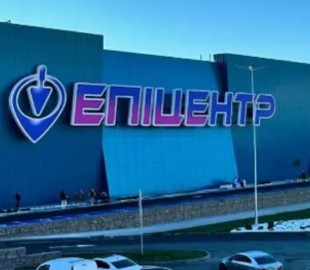 Головна бухгалтерка замовляла товари в "Епіцентрі" за кошти фірми і забирала їх собі - що вирішив суд