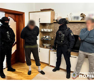 Кіберполіцейські знешкодили злочинну організацію, учасники якої привласнювали кошти з банківських рахунків українців