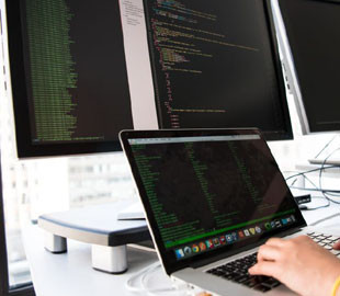 "У нас на русском": відома IT-компанія у Києві потрапила в скандал через мову (фото)