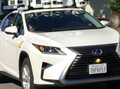 Сколько автомобилей-беспилотников тестирует Apple?