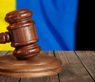 Двоє працівників «Ощадбанку» у Києві вкрали 65 тис. доларів з рахунку померлого