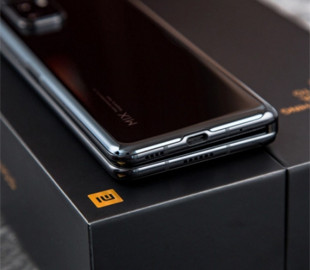 Xiaomi Mix Fold 2 будет самым тонким и легким складным смартфоном