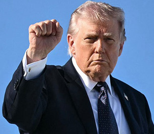 Трамп пояснив, чому опублікував зображення себе в образі Ісуса