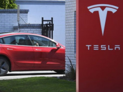 Исследователи удалённо взломали электромобиль Tesla с помощью дрона