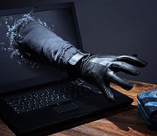 Интернет-мошенники выманили у мужчины 20 тысяч гривен