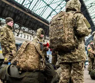 У який термін треба з'явитися у ТЦК після вручення повістки і які документи знадобляться: роз'яснення